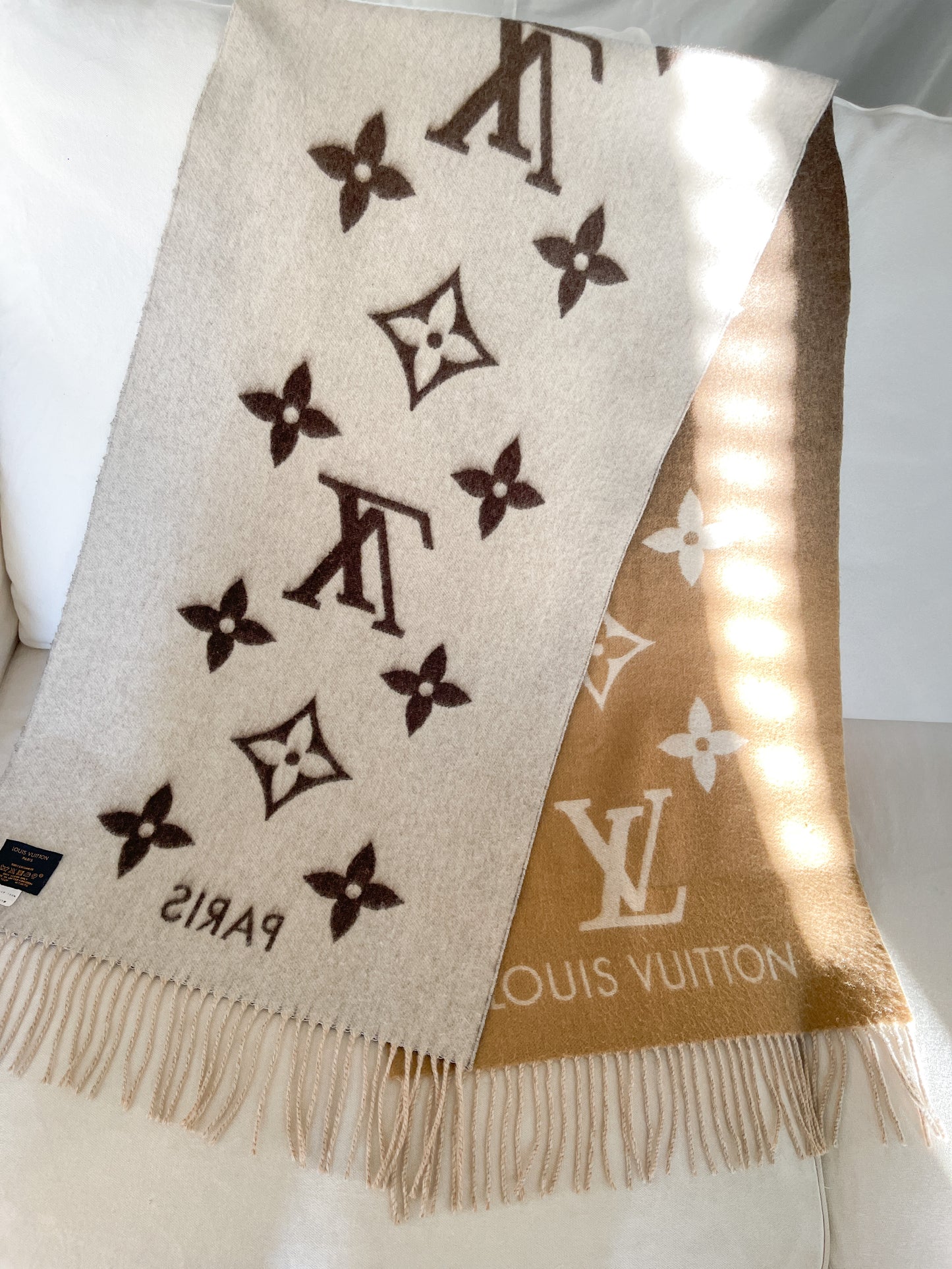 LOUIS VUITTON Reykjavik Gradient Scarf