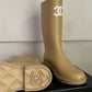 CHANEL 22K Caoutchouc CC Logo Rain Boots