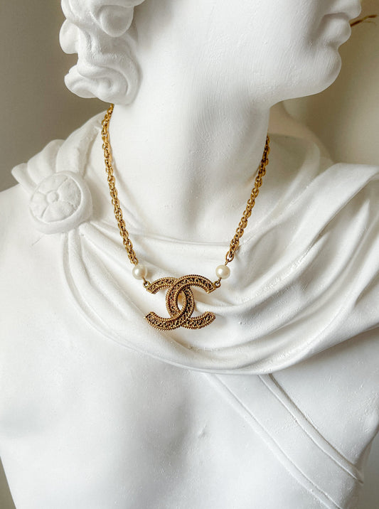 Vintage CHANEL Pearl Choker