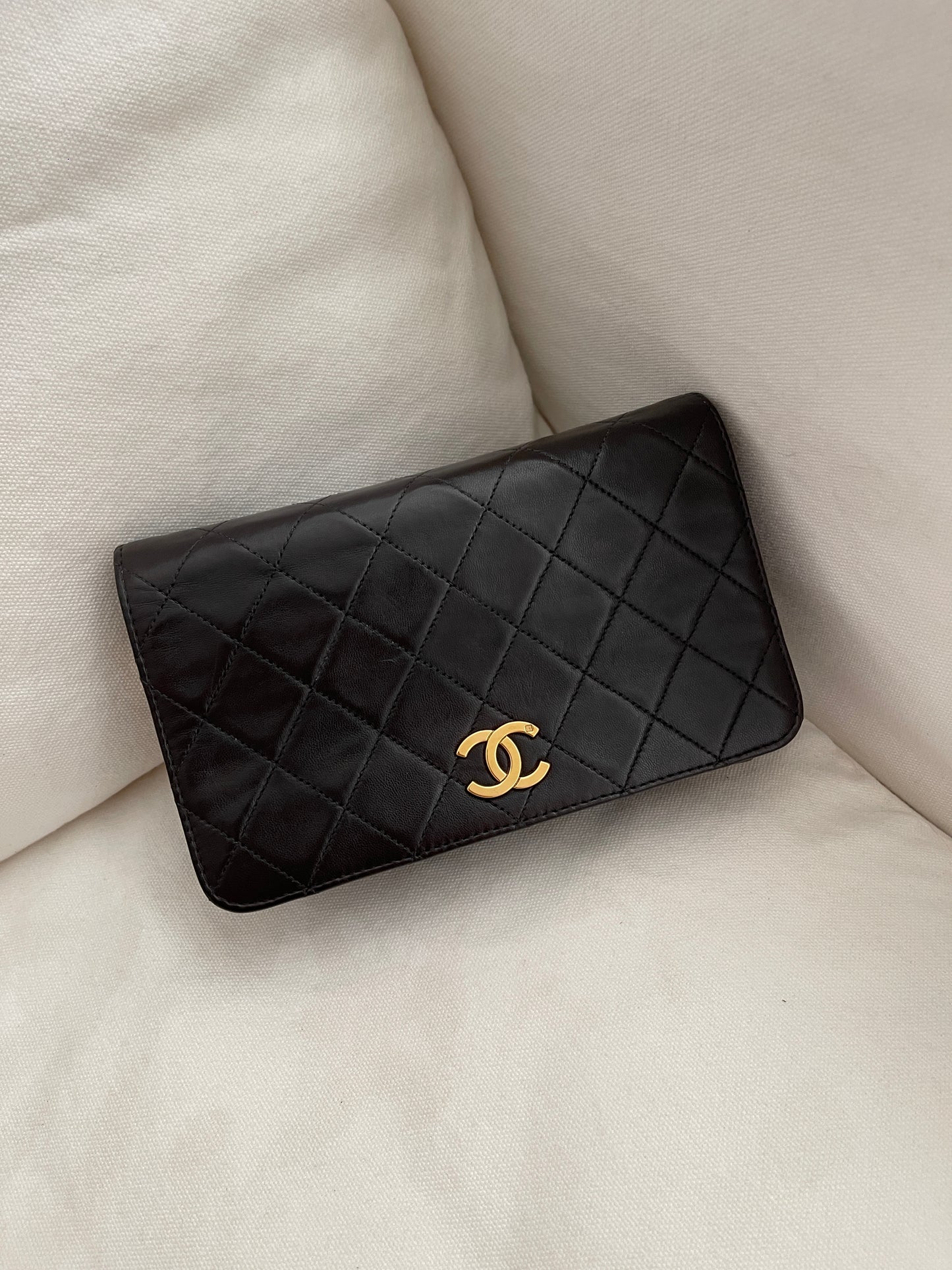 Vintage CHANEL Mini Full Flap