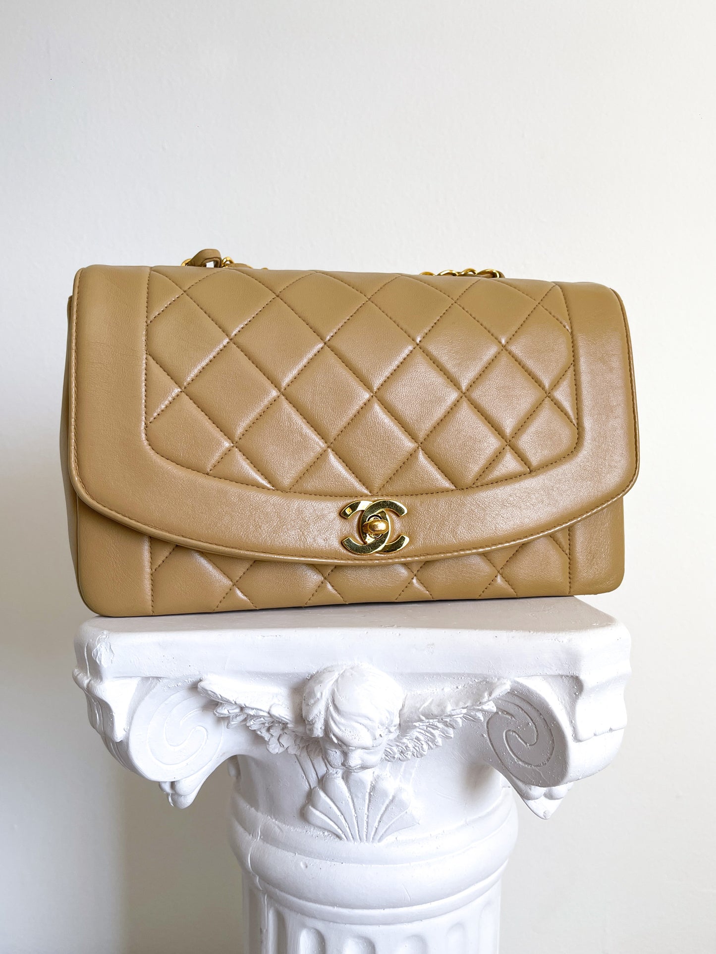 Vintage CHANEL Diana Bag