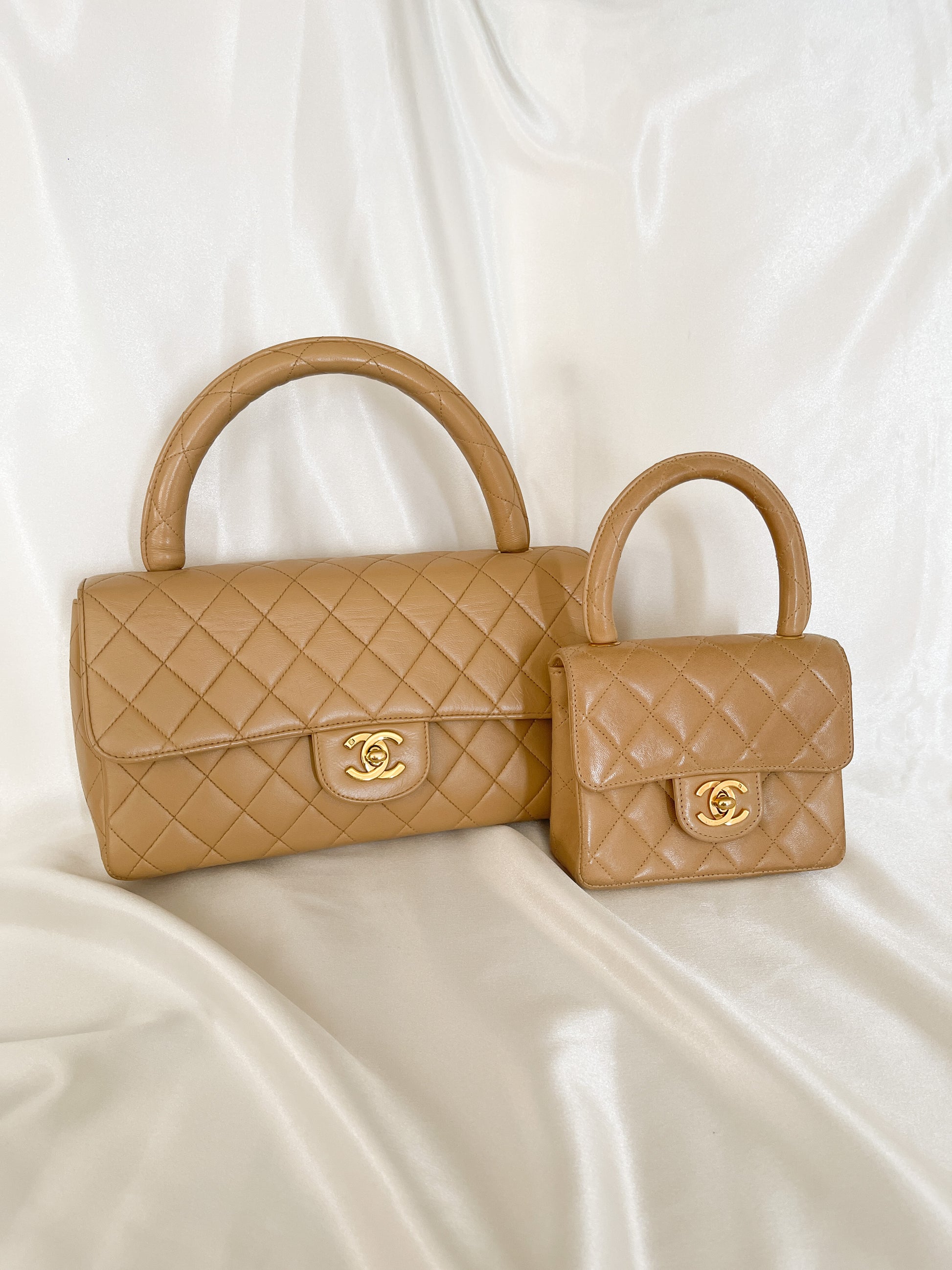 Chanel - Authenticated Coco Handle Handbag - Leather Beige Plain for Women, Very Good Condition