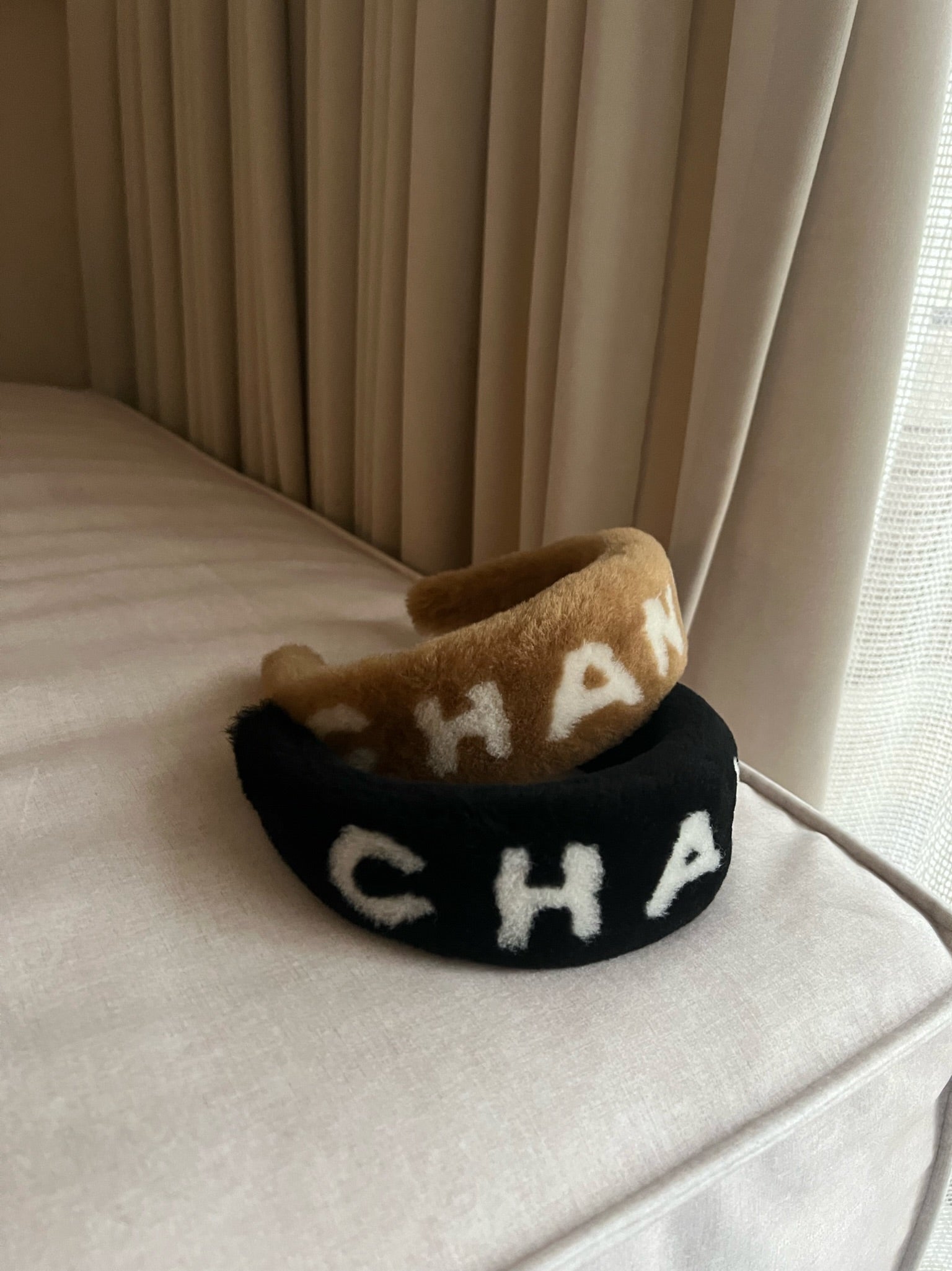CHANEL 22B Fuzzy Headband – Le Plaisir Archive