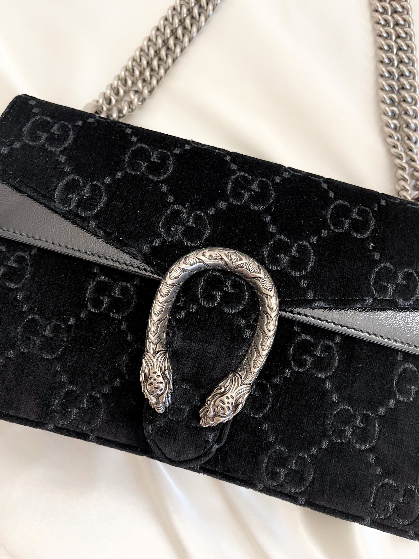 GUCCI Velvet Dionysus Shoulder Bag