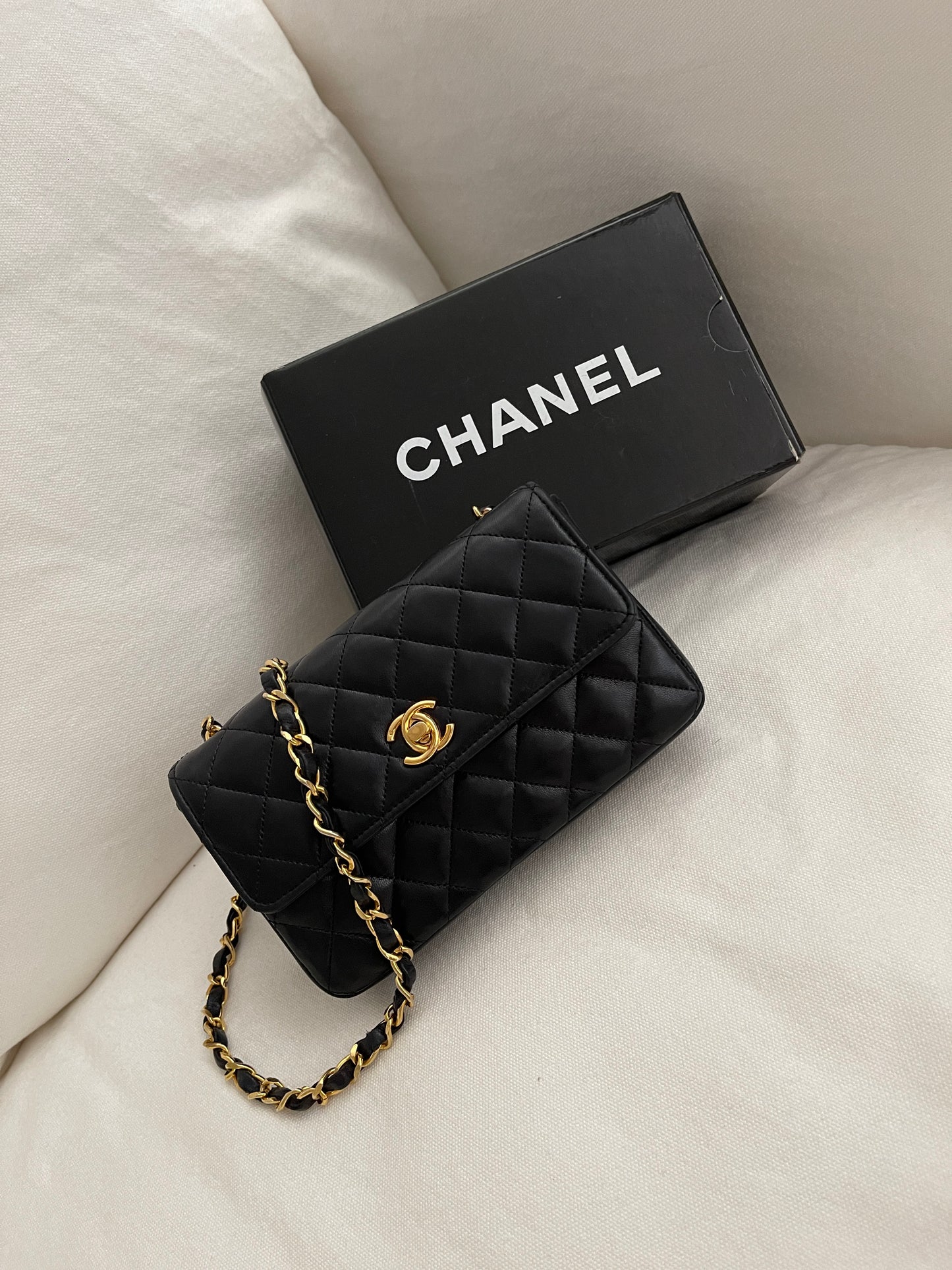 Vintage CHANEL Mini Half Flap